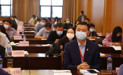 學(xué)籍學(xué)歷無(wú)小事，信息咨詢班為大學(xué)生精準(zhǔn)導(dǎo)航